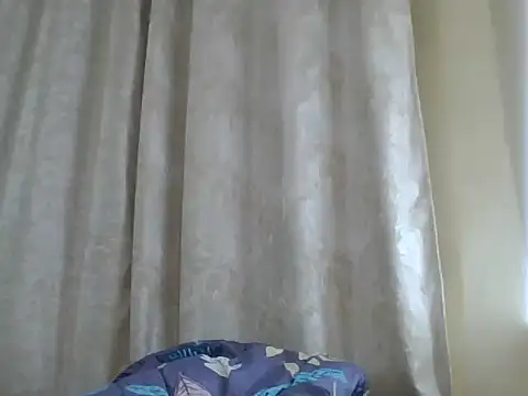 Snapshot of Ebonylayler chatting on July 4, 2026, 1:12 am Ebonylayler online show from July 4, 2026, 1:12 am