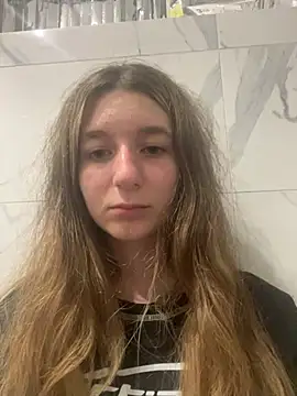 Valeria-mis online show from July 6, 2026, 7:38 pm
