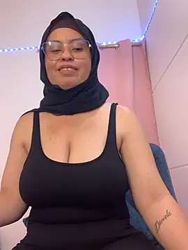 Amira-sult online show from July 19, 2026, 11:08 pm