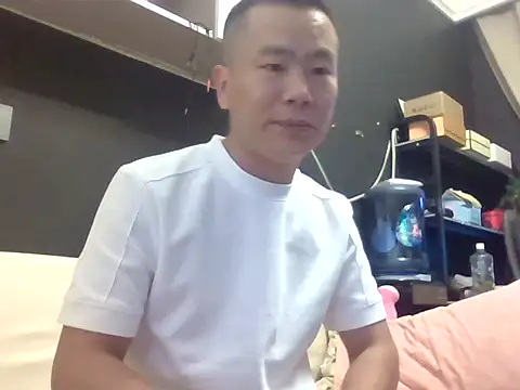 guan12366 online show from July 6, 2026, 10:45 am
