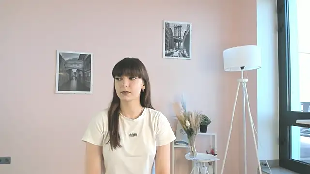 SalinaWitry online show from July 6, 2026, 7:49 am