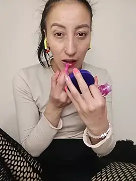 Dany1013 online show from July 10, 2026, 3:44 am