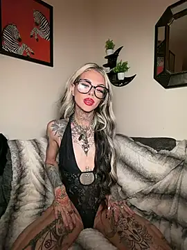 wilddreamer x online show from July 7, 2026, 9:08 pm