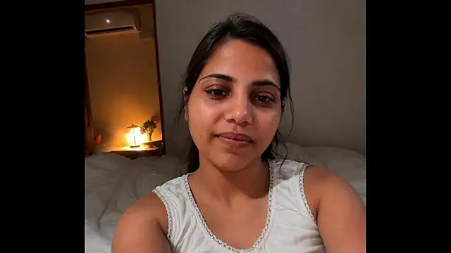Snapshot of DiyaVodka00 chatting on July 5, 2026, 8:16 pm DiyaVodka00 online show from July 5, 2026, 8:16 pm