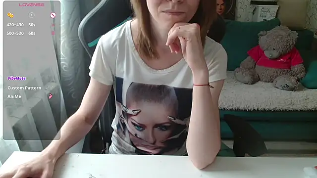 Snapshot of __Alisa__ chatting on July 13, 2026, 12:30 pm Alisa online show from July 13, 2026, 12:30 pm