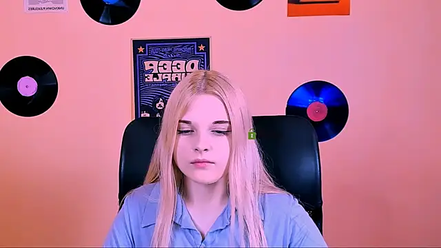 nicole bright online show from July 8, 2026, 9:14 am