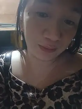 Snapshot of Shantalmyn4u chatting on July 19, 2026, 5:49 pm Shantalmyn4u online show from July 19, 2026, 5:49 pm