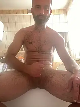 Snapshot of erykoshot chatting on July 16, 2026, 5:19 pm erykoshot online show from July 16, 2026, 5:19 pm