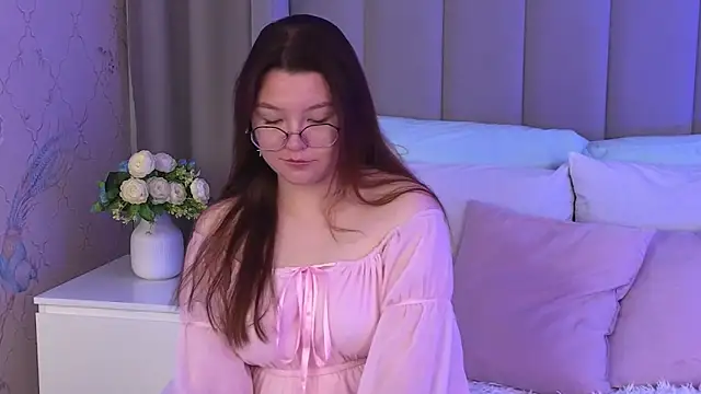 SophiaaBelle online show from July 10, 2026, 3:44 am
