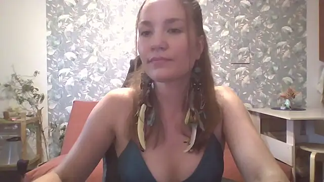 Snapshot of Alice_Fidget chatting on July 11, 2026, 7:11 am Alice Fidget online show from July 11, 2026, 7:11 am