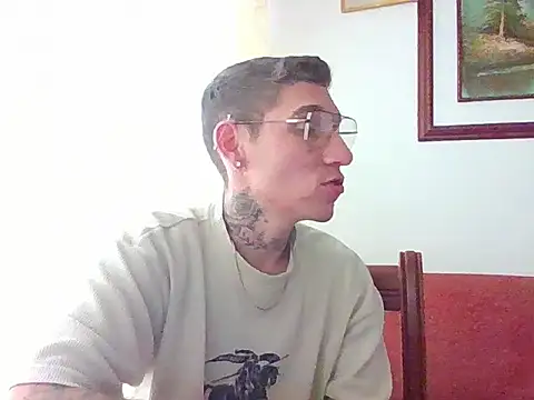 liam carter2 online show from July 10, 2026, 10:34 pm