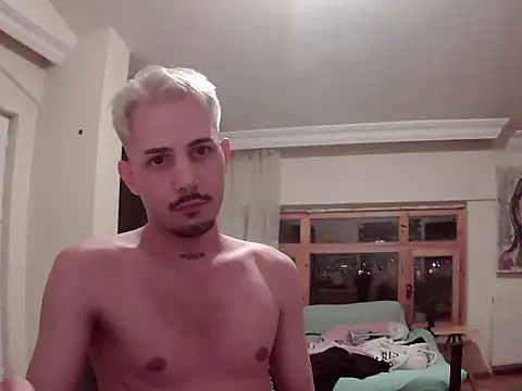 Snapshot of austindamon chatting on July 9, 2026, 10:47 pm austindamon online show from July 9, 2026, 10:47 pm