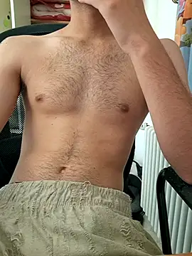 Snapshot of GianluSosa chatting on July 14, 2026, 12:44 pm GianluSosa online show from July 14, 2026, 12:44 pm
