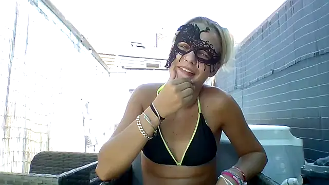 JeuneCharme1 online show from July 16, 2026, 1:17 pm