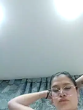 zakura-yun online show from July 14, 2026, 2:27 am