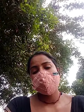 Poojakumari20 online show from July 17, 2026, 5:58 am