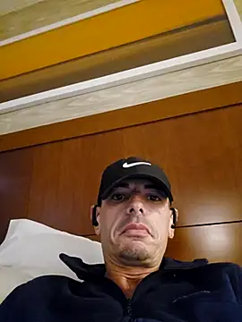 NEWHUNGBOY online show from July 17, 2026, 10:03 pm