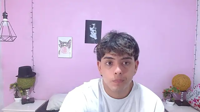 zayne lyon online show from July 15, 2026, 11:48 am