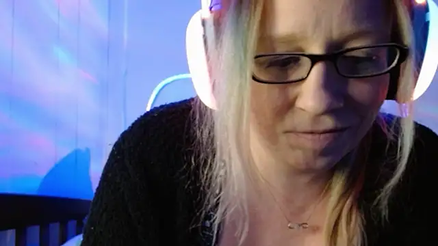 XxMs StarzxX online show from January 16, 2025, 4:07 am