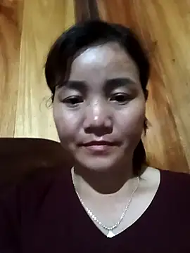 Snapshot of Quee_Quee chatting on July 16, 2026, 10:54 am Quee Quee online show from July 16, 2026, 10:54 am