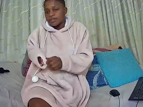 Snapshot of BlaxkCatt16 chatting on July 18, 2026, 7:39 pm BlaxkCatt16 online show from July 18, 2026, 7:39 pm