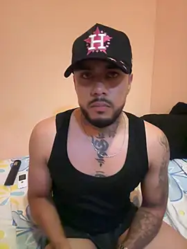 Ondeado4444 online show from July 21, 2026, 11:29 pm