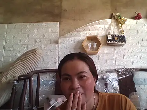 Snapshot of Link-lovely chatting on July 24, 2026, 6:22 am Link-lovely online show from July 24, 2026, 6:22 am