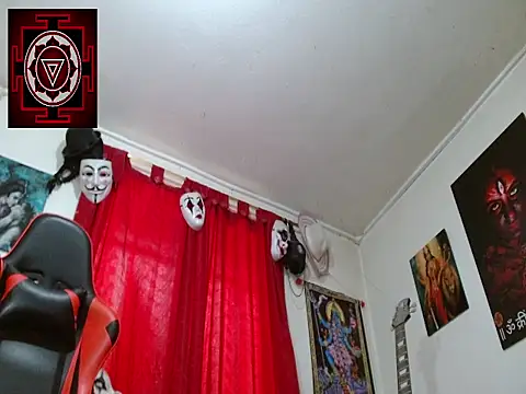 Amanda Valeska online show from September 19, 2025, 4:40 pm