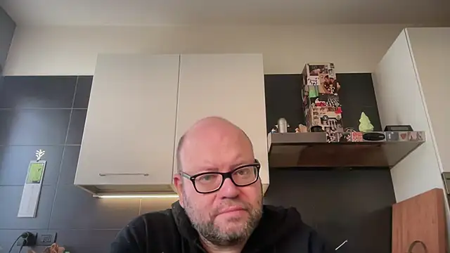 theitalianbear online show from March 6, 2026, 7:16 am