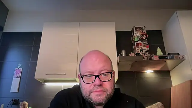 theitalianbear online show from April 6, 2026, 4:46 am