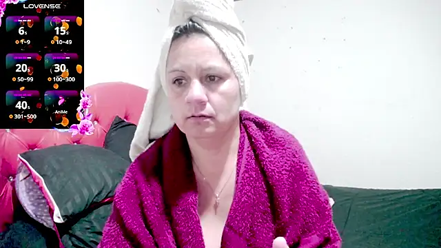 Snapshot of sexy_jhoan88 chatting on July 15, 2026, 10:31 am sexy jhoan88 online show from July 15, 2026, 10:31 am