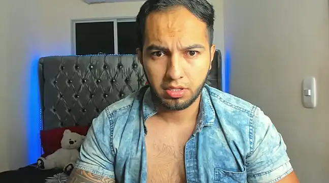 mrloganfuck1 online show from March 18, 2025, 8:14 am