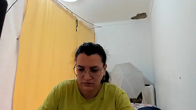 MARILYN GARCIA online show from May 31, 2026, 3:41 pm