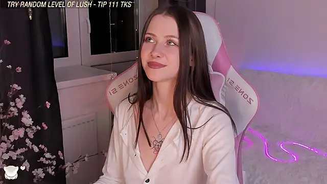 Snapshot of LoveJuliya chatting on December 20, 2024, 12:08 am LoveJuliya online show from December 20, 2024, 12:08 am