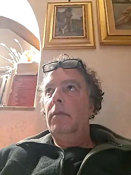 gianlux128bis online show from March 8, 2026, 8:23 pm