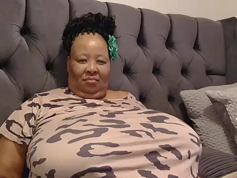 nancy111 online show from November 28, 2025, 2:53 pm