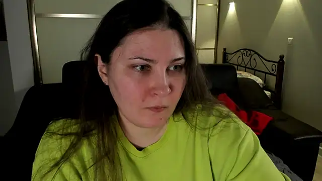 Snapshot of MarySwon chatting on February 24, 2025, 10:14 pm MarySwon online show from February 24, 2025, 10:14 pm