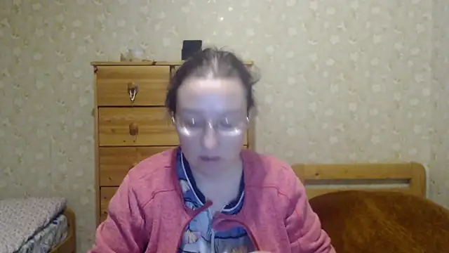 Smart Rose online show from March 13, 2025, 3:39 pm