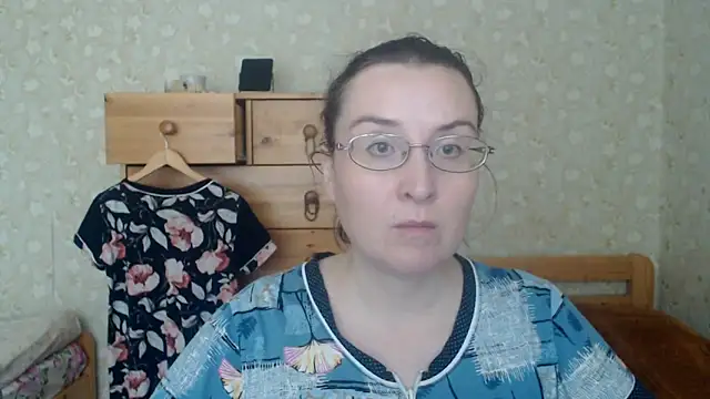 Smart Rose online show from November 1, 2025, 11:01 am