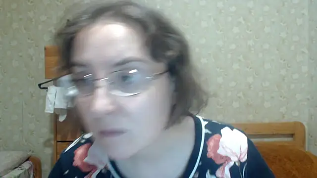 Smart Rose online show from February 16, 2026, 1:02 am