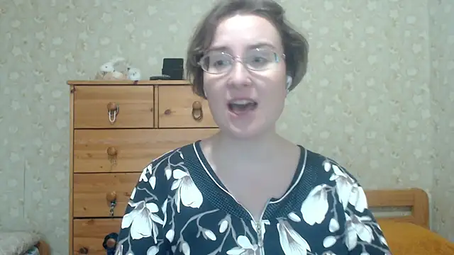 Smart Rose online show from April 14, 2026, 3:51 pm