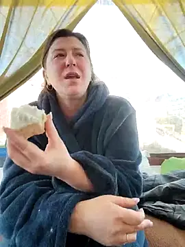 Natali UA online show from April 5, 2026, 6:43 am