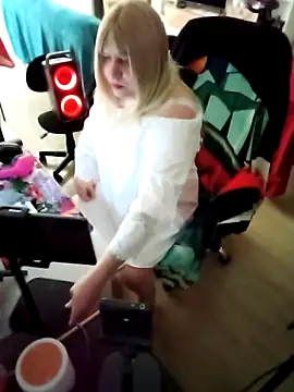 JulietteMaitresse online show from March 29, 2026, 9:42 am