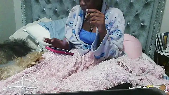 Snapshot of Beautifulkash chatting on November 29, 2025, 1:25 pm Beautifulkash online show from November 29, 2025, 1:25 pm