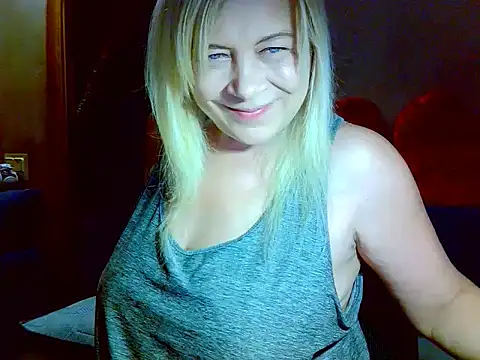 AgoniA7 online show from February 6, 2026, 4:32 pm