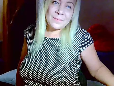 AgoniA7 online show from March 8, 2026, 7:39 pm