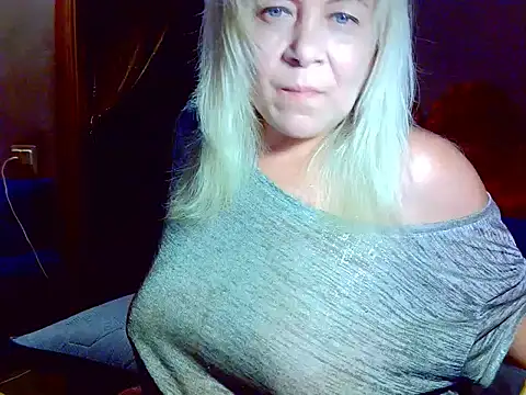 Snapshot of AgoniA7 chatting on June 27, 2026, 6:46 pm AgoniA7 online show from June 27, 2026, 6:46 pm