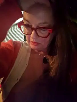 MucMilf59 online show from October 7, 2025, 7:44 pm