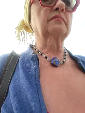 Snapshot of MucMilf59 chatting on April 30, 2026, 6:36 pm MucMilf59 online show from April 30, 2026, 6:36 pm