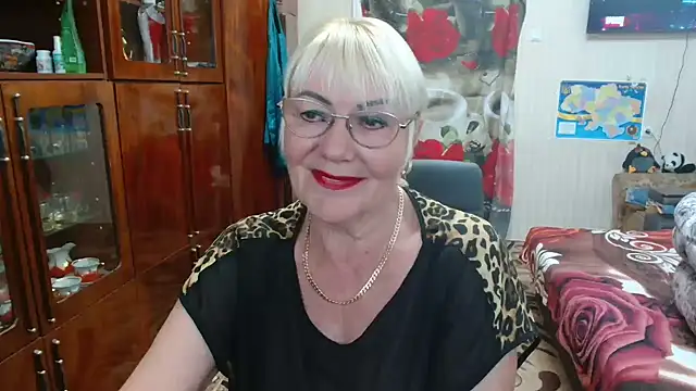JenaCheim online show from June 2, 2026, 5:53 am